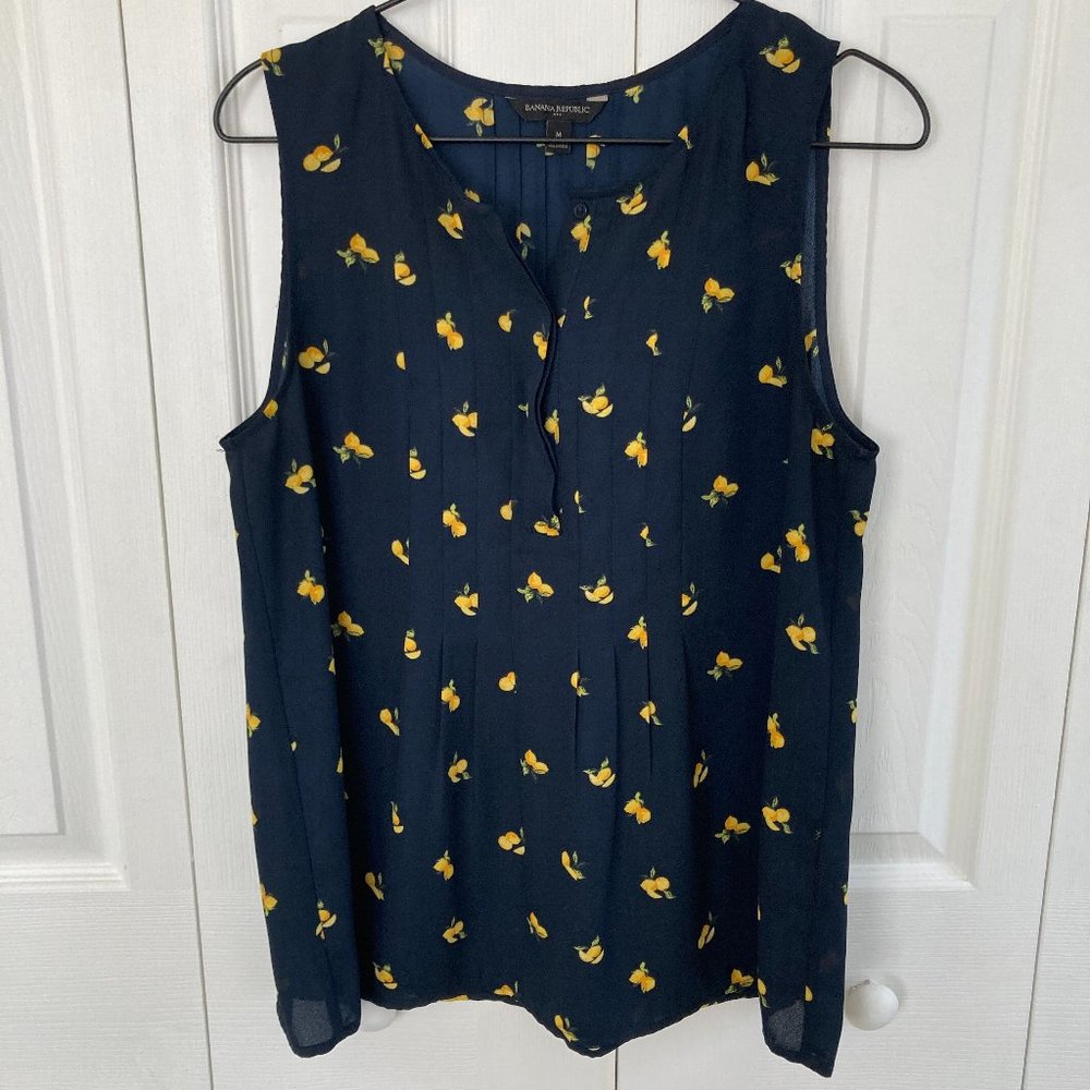 Banana Republic Sleeveless Pleated Lemon Top